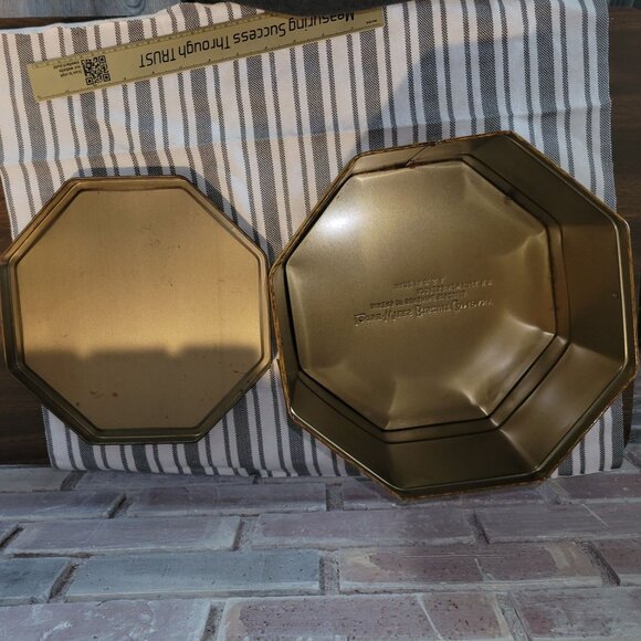 Vintage Loose-Wiles Biscuit Co Octagonal Tin With Yellow & Brown Chevron Pattern - Picture 7 of 10